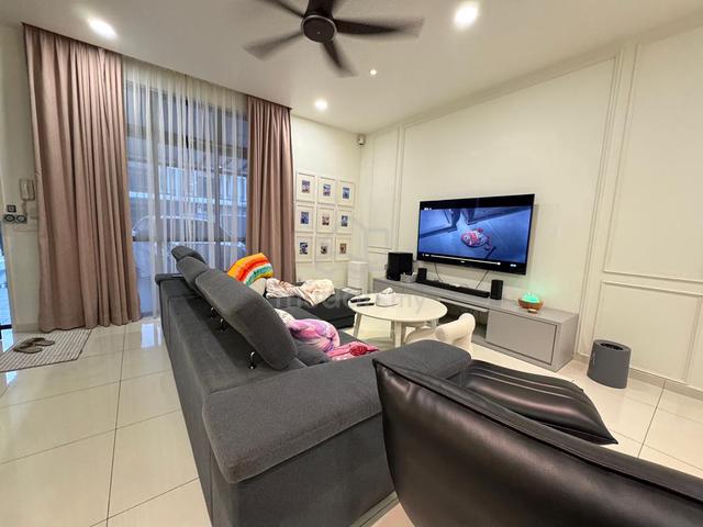 2 Storey For Sale @ Eco Summer/ Knighton/ Eco Palladium/ Renovated 1