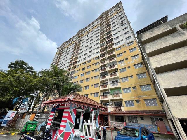 Laksamana Puri Condominium 1