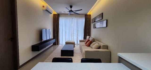 Jesselton Twin Towers 1
