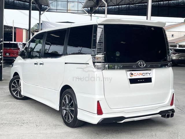 2021 Toyota VOXY 2.0 ZS KIRAMEKI (A) FACELIFT RARE - 2