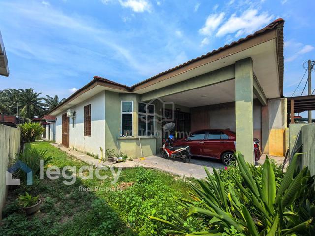 Semi D Saiz BESAR & FREEHOLD Untuk Dijual di Taman Melor Teluk Intan 1