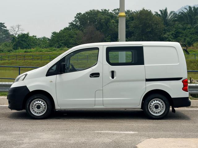 2016 Restored Nissan NV200 1.6 SEMI PANEL (M) - 4