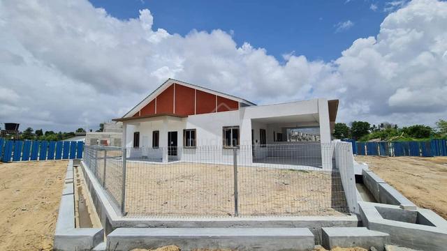 Rumah Baru FREEHOLD & OPEN TITLE CORNER INTERMED MURAH Sg Soi KUANTAN 1
