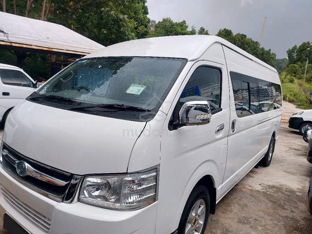 CAM PLACER-X 2.5 (Diesel) TURBO 18 SEAT WINDOW VAN - 2