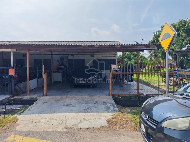 Single Storey Conner Lot Taman Rambai jaya tanjung Minyak Melaka 1