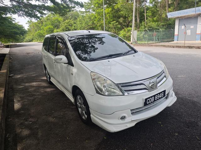 2012 Nissan GRAND LIVINA 1.6 PREMIUM/LUXURY (A) - 1