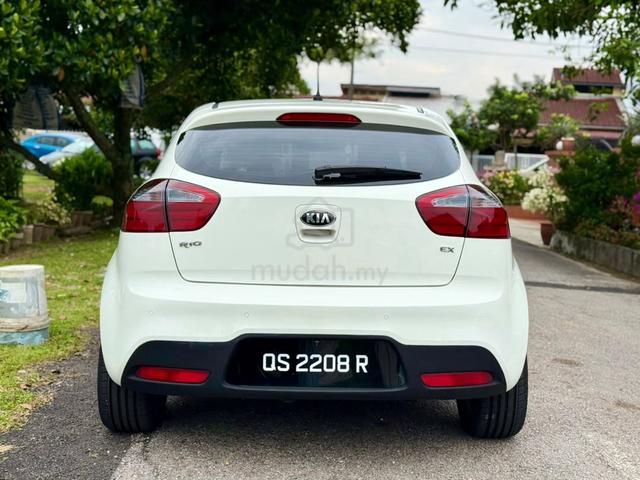 ON THE ROAD 2014 Kia RIO 1.4 UB (A) - 5