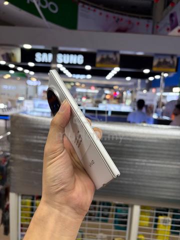 vivo x fold 5 ram16gb/512gb snapdragon 8gen3 - photo 3 of 5