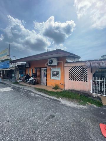Kedai 1TINGKAT SIAP UBAHSUAI TEPI JALAN UTAMA KG BUKIT KECIL K.TRG 1