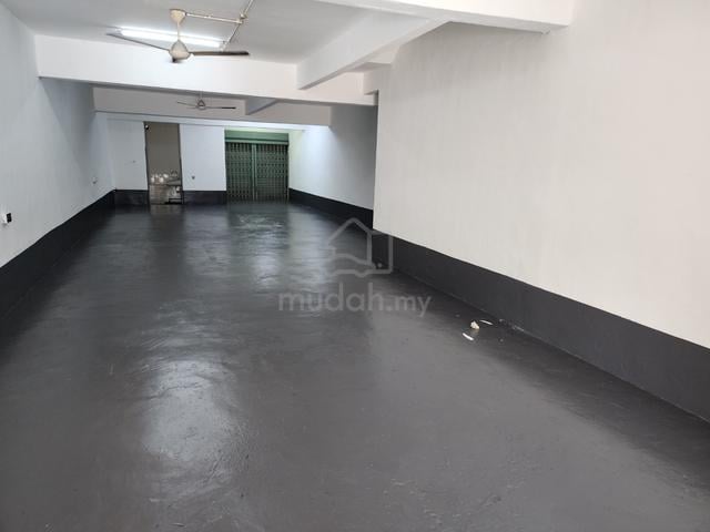Bayu Perdana Klang Ground Floor Shop For Rent Facing Mainroad 1