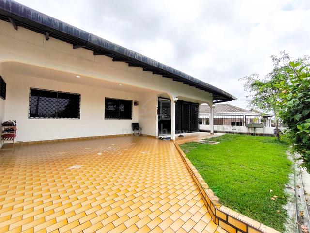 Semi-D Single Storey House SS1 Kampung Tunku PJ Petaling Jaya freehold 1