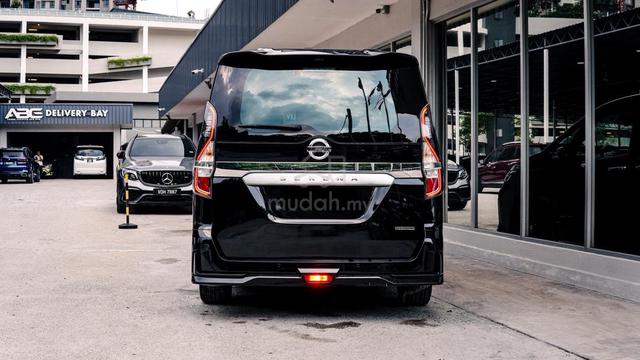 Nissan SERENA 2.0 HWS PREMIUM 360CAM L.SEAT 2022 - 4
