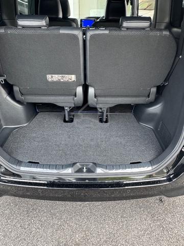 2021 Toyota VOXY 2.0 ZS (A) - 3