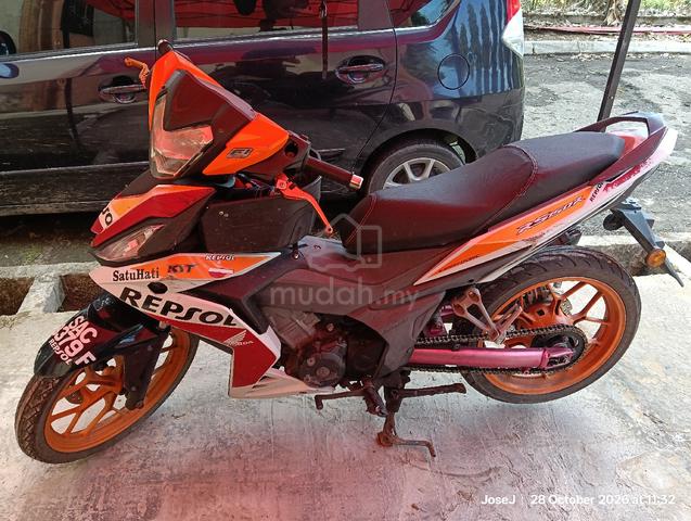 model Repsol V1 - photo 6 of 6