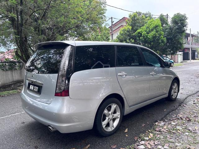 2008 Mitsubishi GRANDIS 2.4 FACELIFT (A) like new - 3