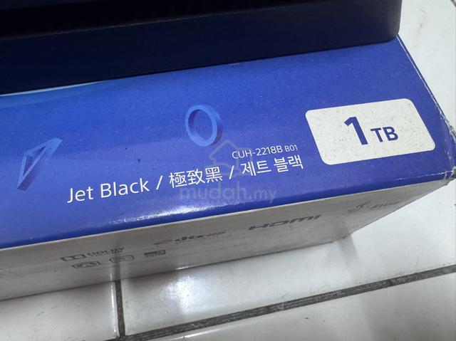 PS4 1 TB Jet Black for sale - Used - photo 4 of 4