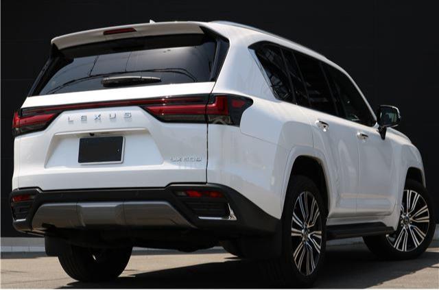SPECIAL DEAL 2023 Lexus LX 600 3.5 LX600 FULL SPEC - 4