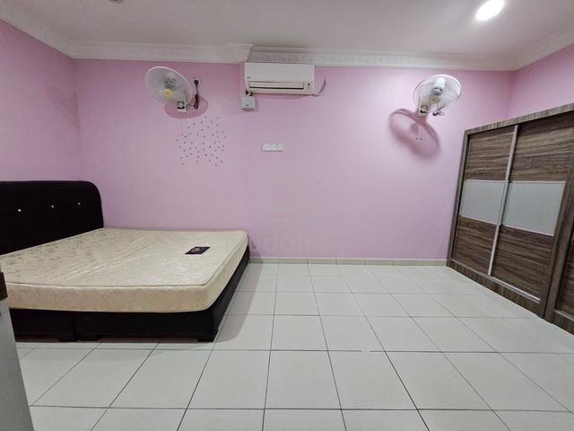 Bilik Sewa Taman Koperasi 1