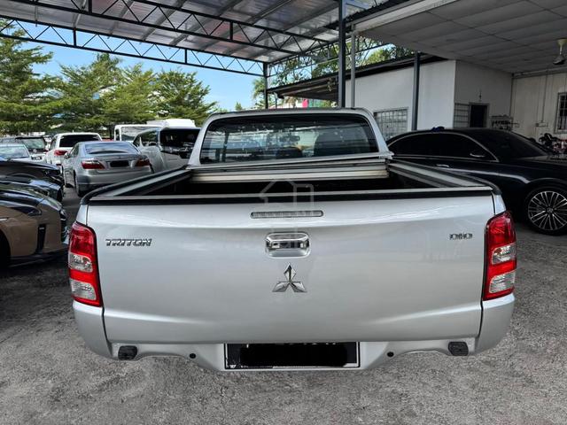 2015 Mitsubishi TRITON 2.5 LITE (M) Boleh Loan - 4