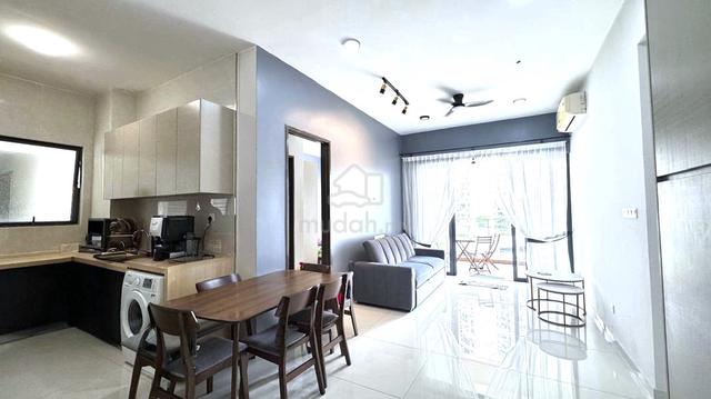 Bay Laurel @ Country Garden Danga Bay 1
