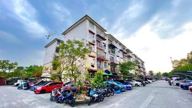 Desa Putra Apartment (Batu Caves) 1