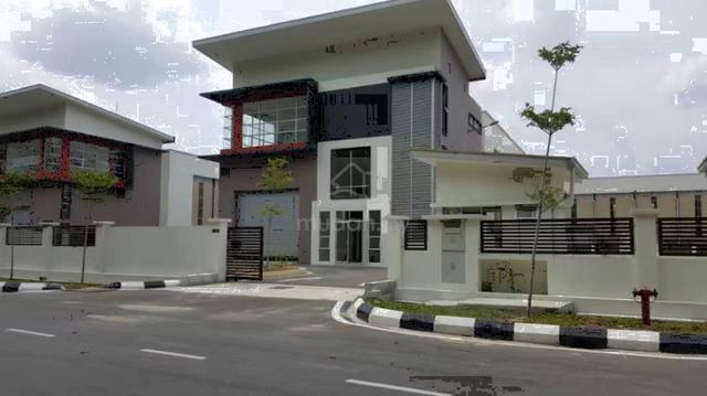 Rawang integrated warehouse , freehold , beside Nkve highway 1