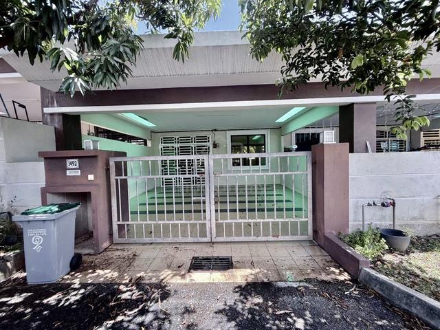 BESAR 4B2B 😱FREEHOLD 22X70 Single Storey Nusa Intan Senawang Seremban 1