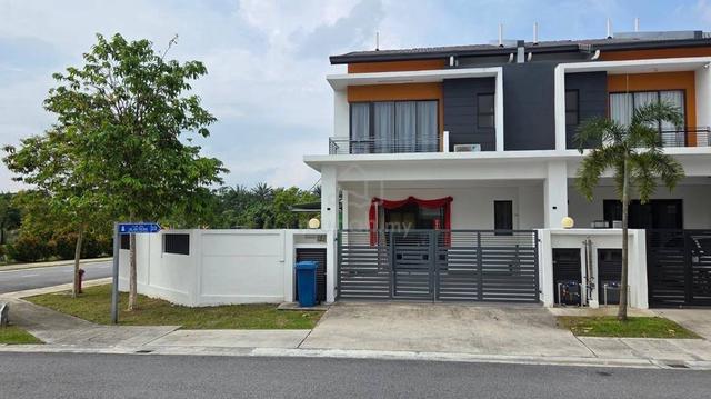 ROBIN CORNER, 2 Storey Terrace, Bandar Rimbayu House for Rent 1