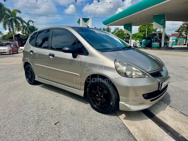 2004 Honda JAZZ 1.5 VTEC (A)Boleh Loan kedai - 2