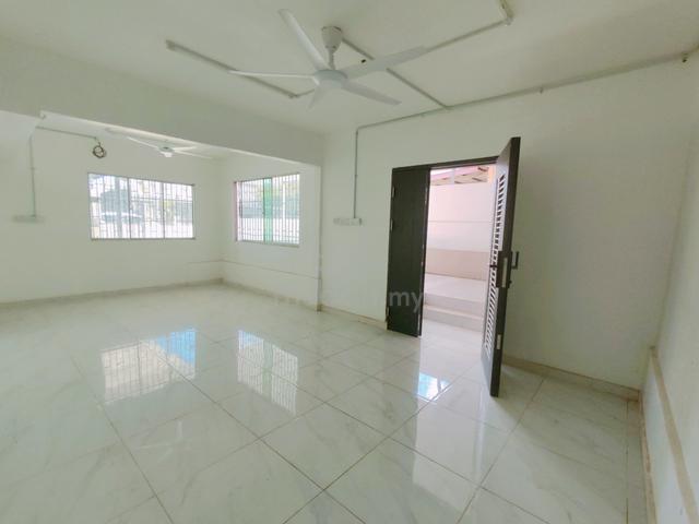 Teck Guan Villa Lido / 2 Storey semi Detached / Unfurnished 1