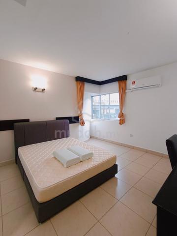 CIQ Hotel concept Room for Rent 6-8 mins walk to Custom JB 1