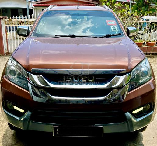 2015 Isuzu MU-X 2.5 4X4 UCR86 (A) - 1