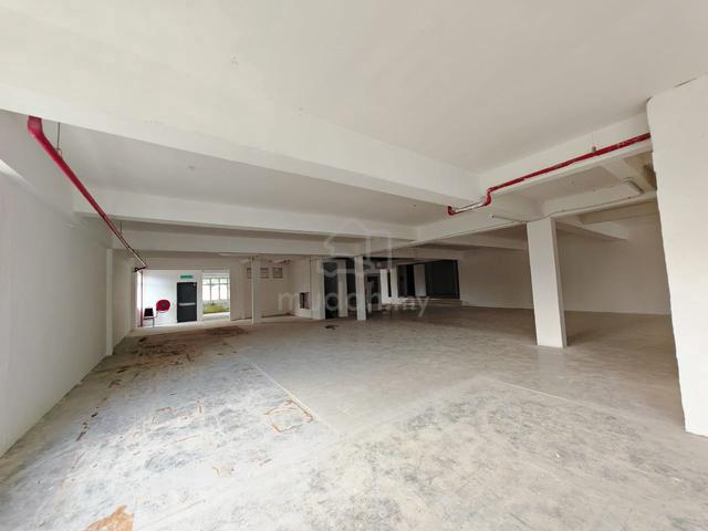 Taman Molek 3 adjoin Shop Lot 3 unit =8480sqft 1