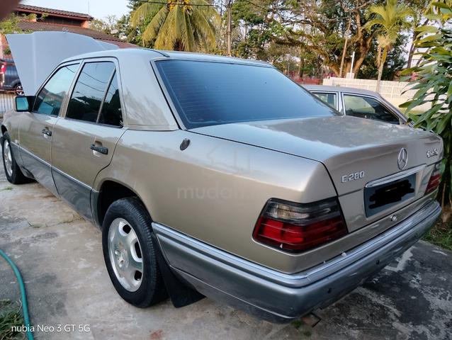 1995 Mercedes Benz 230E 2.3 W124 (A) - 2