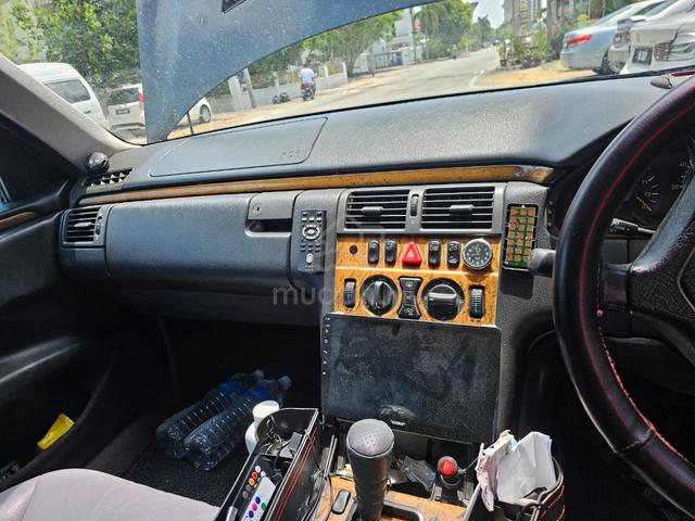 1998 Mercedes Benz E240 AMG (CBU) 2.4 (A) - 3