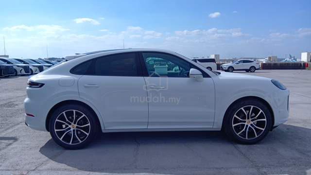 2023 BOOKNOW S/Chromo Porsche CAYENNE 3.0 Coupe - 4