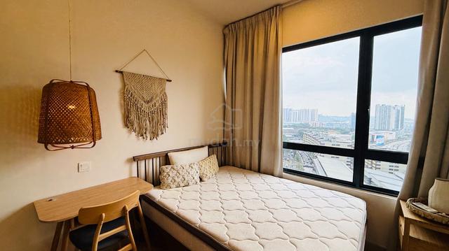 Nidoz Medium Queen Bed Block A Low Level Desa Petaling Mix Unit Bilik 1