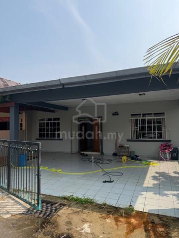 FOR RENT | SINGLE-STOREY TERRACED HOUSE 📍 Midway Crescent, Kota S 1