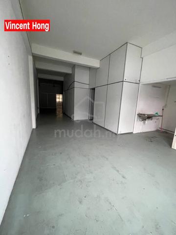 Air Itam main road 1st floor shop lot 1550sq.ft 1