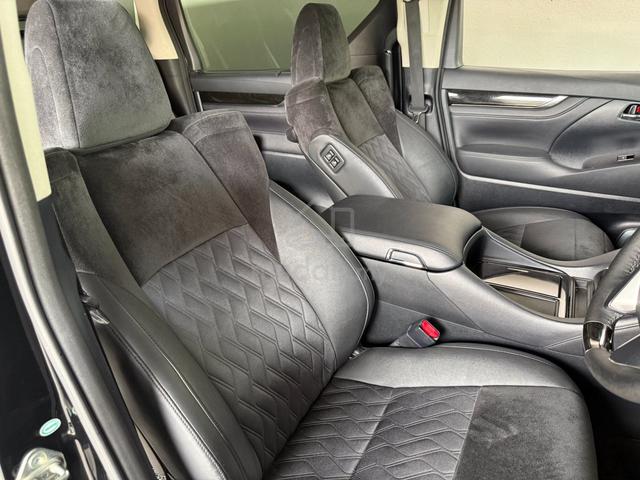 Toyota Alphard 2.5 SC (A) Full Premium Spec Mpv - 4
