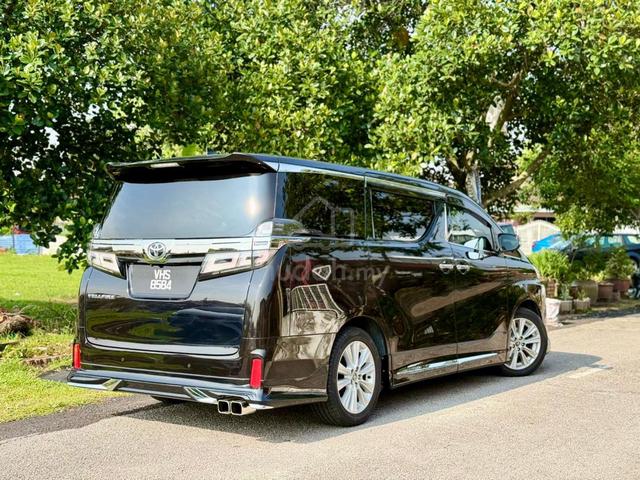 ON THE ROAD 2018 Toyota VELLFIRE 2.5 (A) - 4