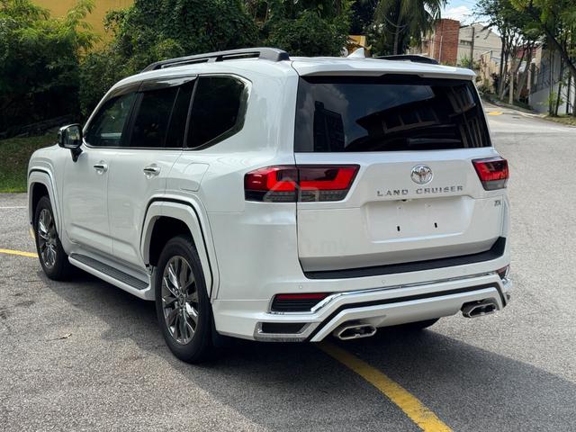11K KM COOLBOX SROOF BSM Toyota LANDCRUISER ZX 3.5 - 4