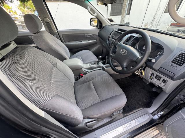 2011 Toyota HILUX 2.5 G (A) - 5