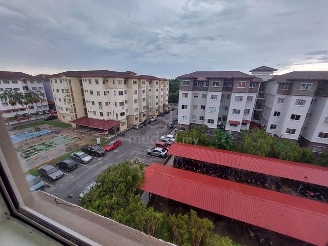 Pangsapuri Taman Tasik Utama 1