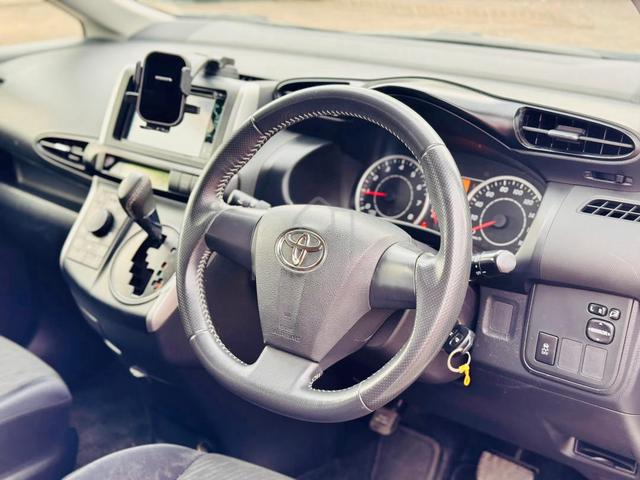 2011/2018 Toyota WISH 1.8 X (A) - 4