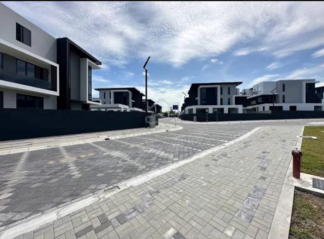 Kolombong Semi D house | Gated Guarded | Taman Khidmat | Inanam | kk 1
