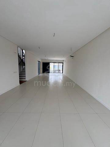 Vilaris Courtyard Homes | 3 Storey Terraced 1