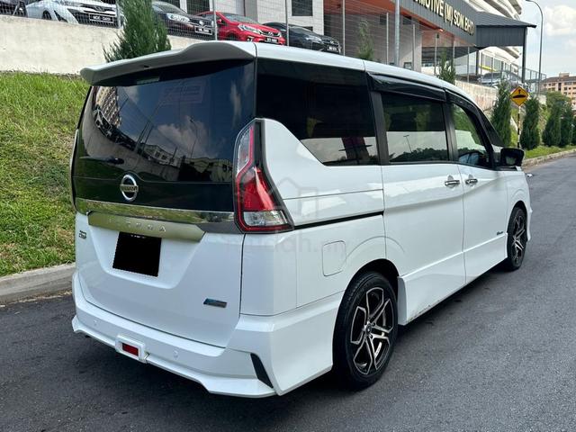 Nissan SERENA 2.0 S-HYBRID HIGHWAY STAR PREMIUM - 4
