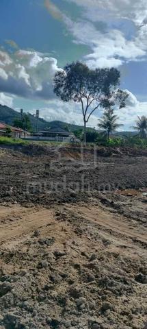 Strategik Dekat Sekolah & Jalan Utama, Kledang 1