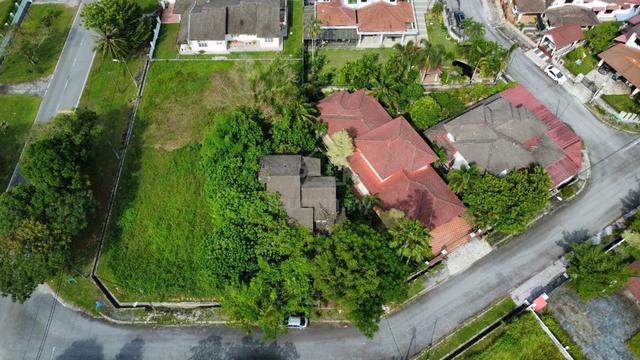 Lot Banglo Bukit Meru, Ipoh 1